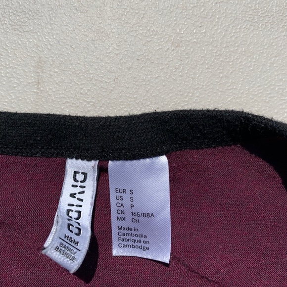 Tshirt - Picture 2 of 2